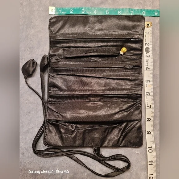 0479. NWOTs~ Beautifully Embroidered Black Satin ~ Jewelry Roll ~ Zipper Pockets - Picture 4 of 5